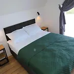 New Homes For 8 People, Дом отдыха