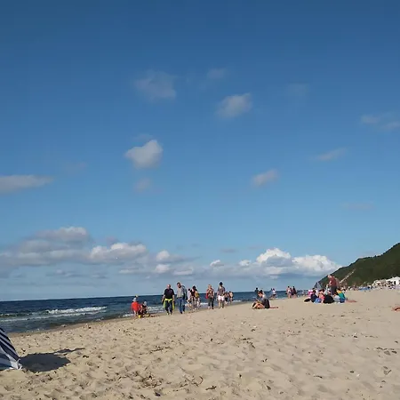 New Homes For 8 People, Holiday home