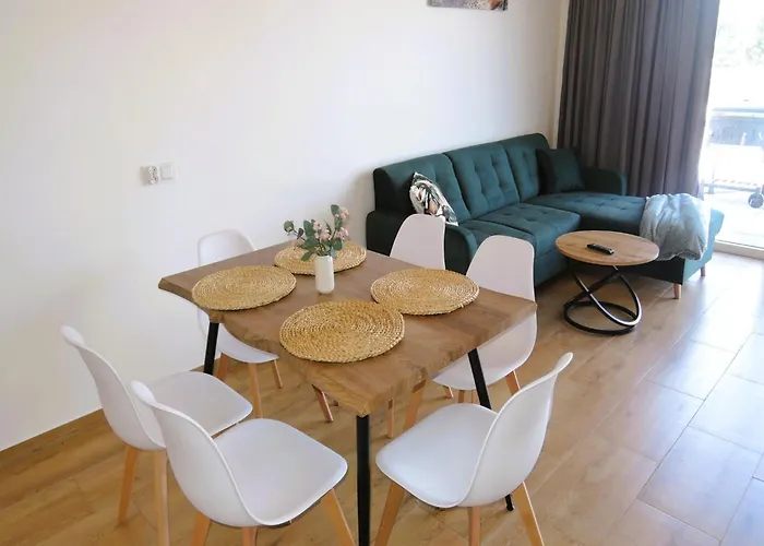 New Homes For 8 People, Casa vacanze Niechorze